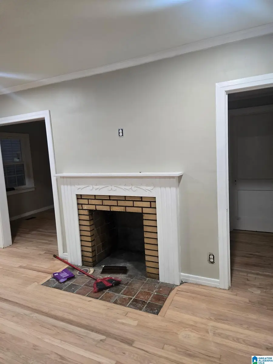 728 CENTER PLACE SW, Birmingham, AL 35211 - Image #3