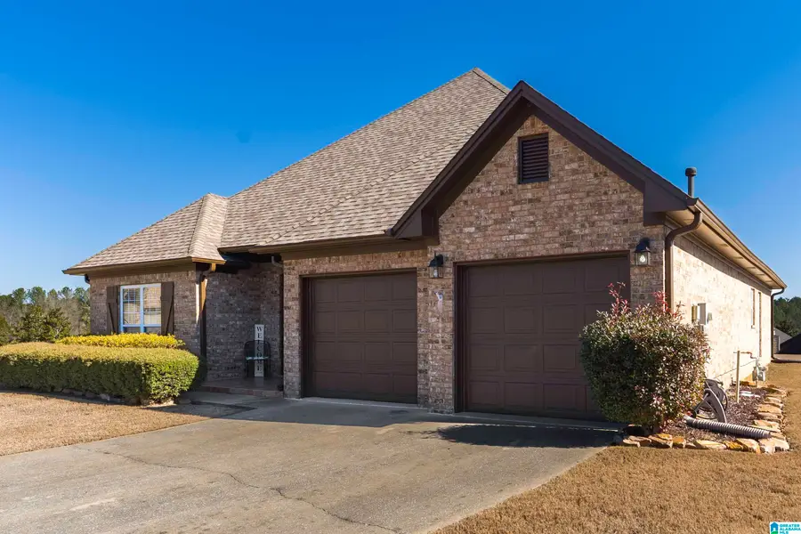 2024 MADISON CIRCLE, Chelsea, AL 35043 - #2