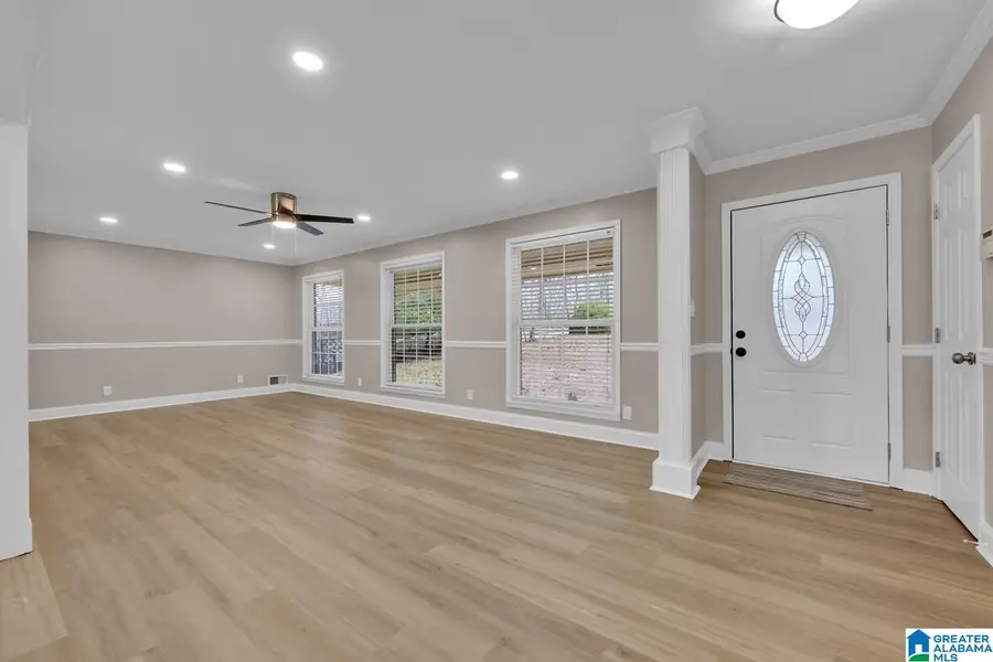 124 4TH PLAZA, Pleasant Grove, AL 35127 - #2