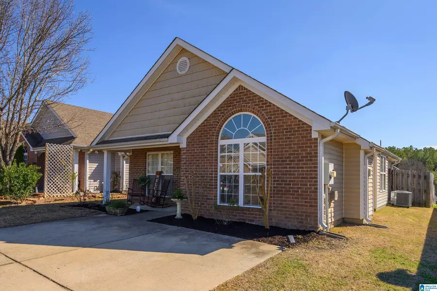 2162 VILLAGE LANE, Calera, AL 35040 - #2