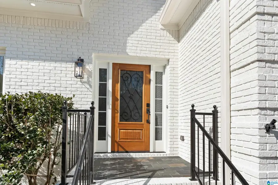 912 COVE CIRCLE, Hoover, AL 35244 - #2