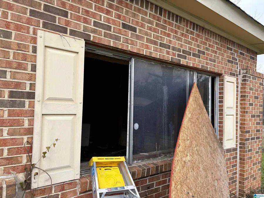 2330 20TH STREET ENSLEY, Birmingham, AL 35208 - #3