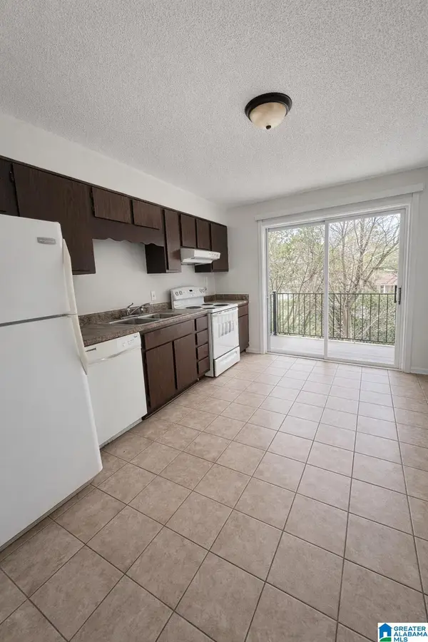 834 BEACON PARKWAY E, Birmingham, AL 35209