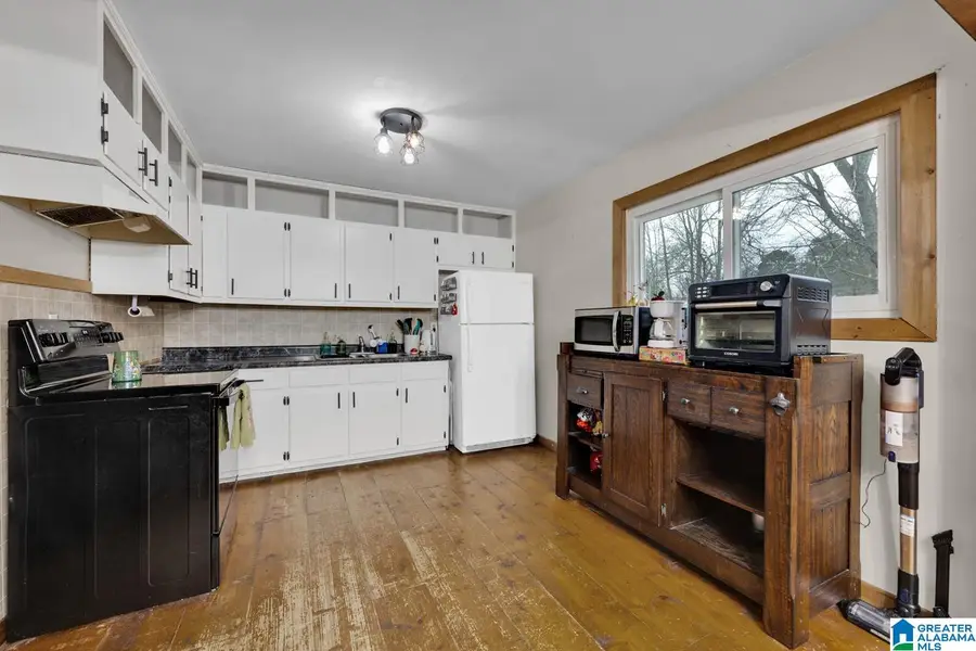 9201 2ND AVENUE E, Trafford, AL 35172 - #3