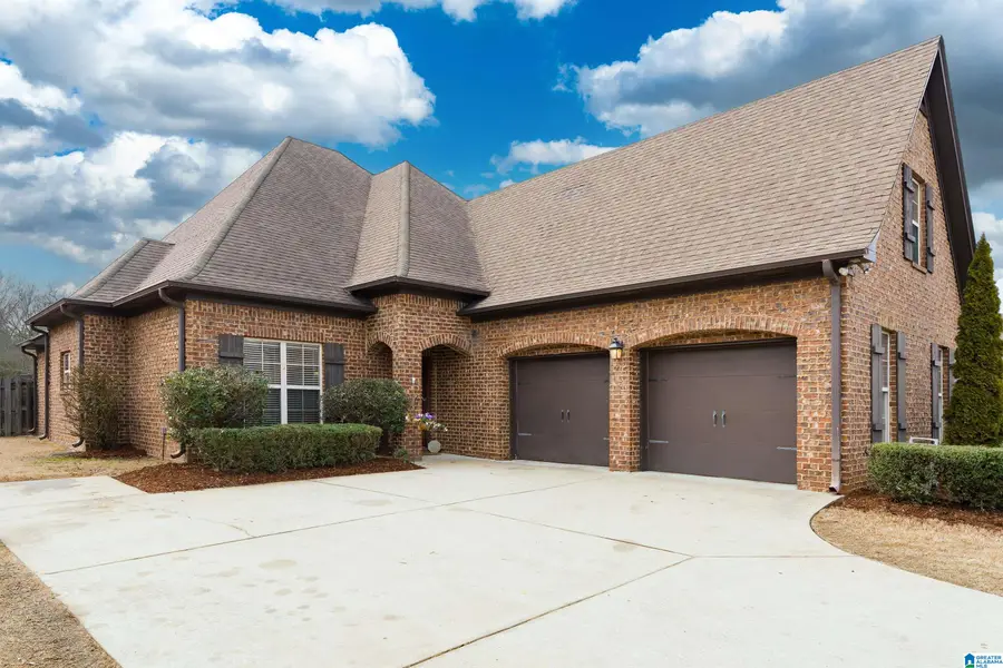 221 LACEY AVENUE, Alabaster, AL 35114 - #2