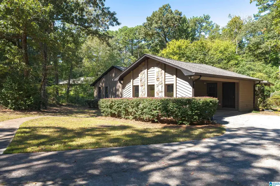 2001 SHADOWOOD COURT, Hoover, AL 35244 - #3