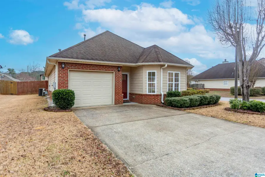 6652 WOODFORD LANE, Bessemer, AL 35022 - #3