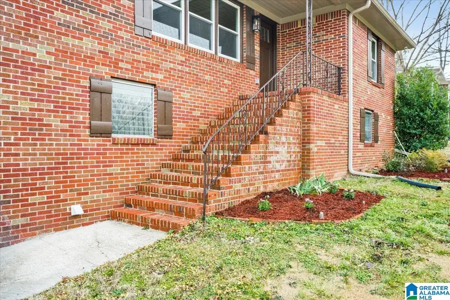 2721 5TH STREET NE, Center Point, AL 35215 - #2