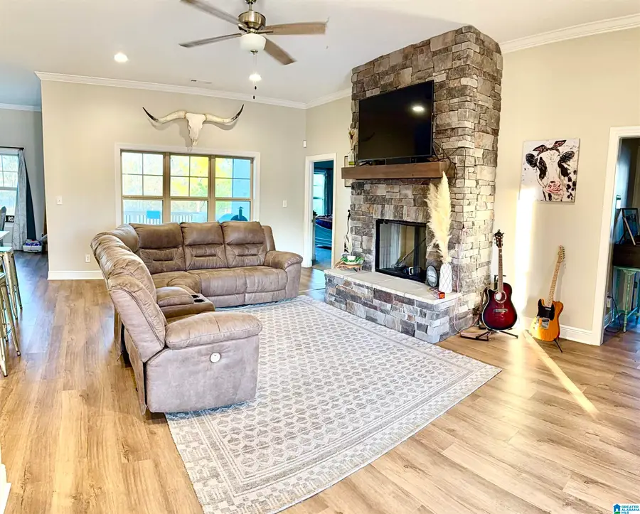 118 COUNTY ROAD 1081, Clanton, AL 35045 - #2