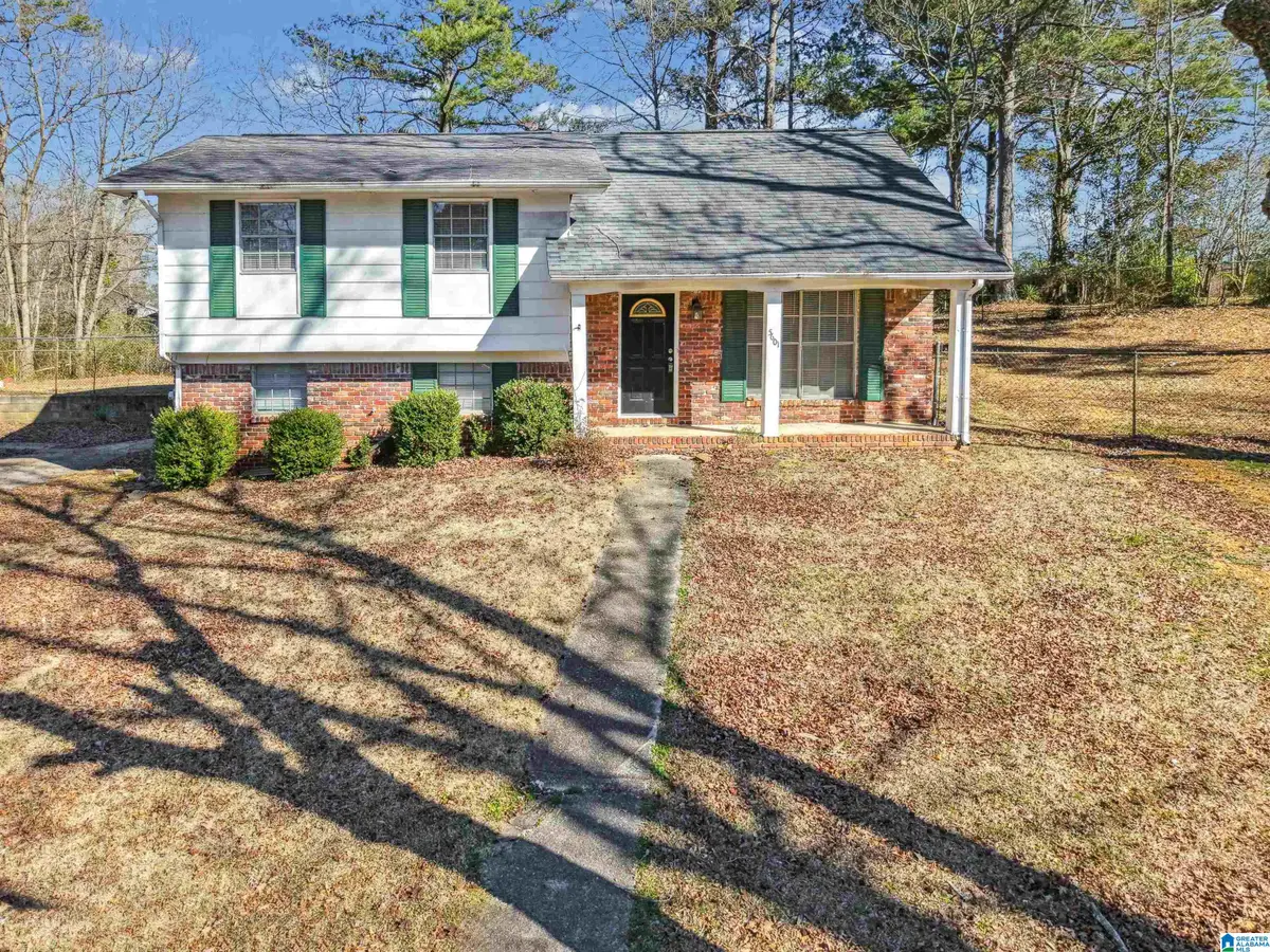 5601 CRESTVIEW DRIVE, Adamsville, AL 35005 - #1