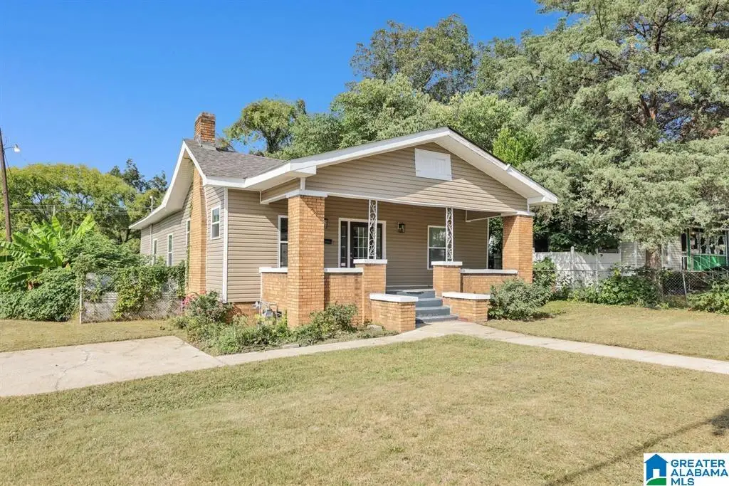 630 11TH COURT W, Birmingham, AL 35204 - #1