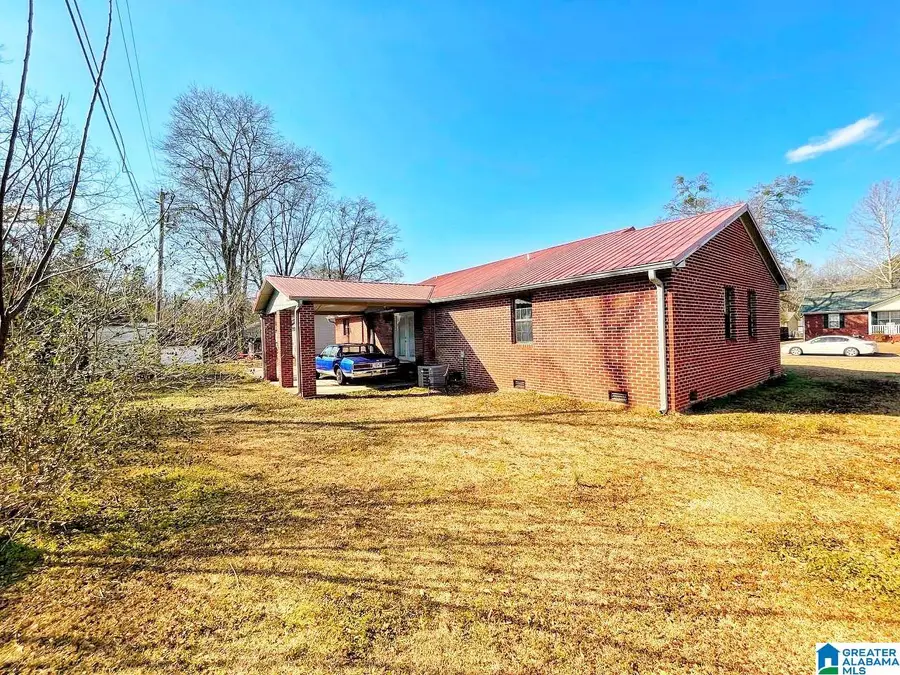 1007 5TH PLACE, Sylacauga, AL 35150 - #2