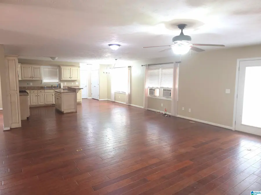 1018 SOUTHWOOD AVENUE, Talladega, AL 35160 - #3