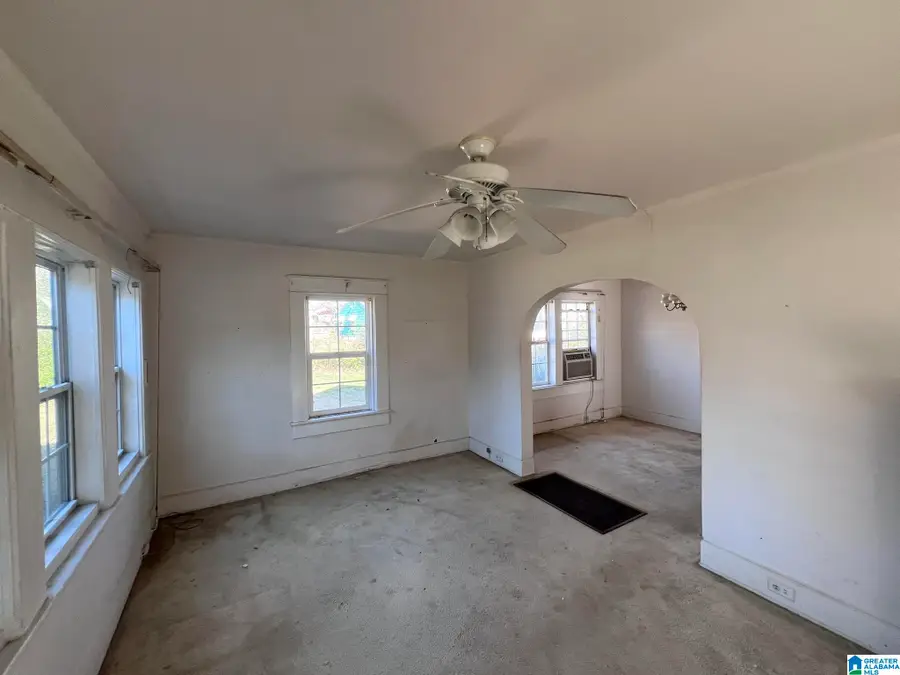 2221 PEARSON AVENUE SW, Birmingham, AL 35211 - #2