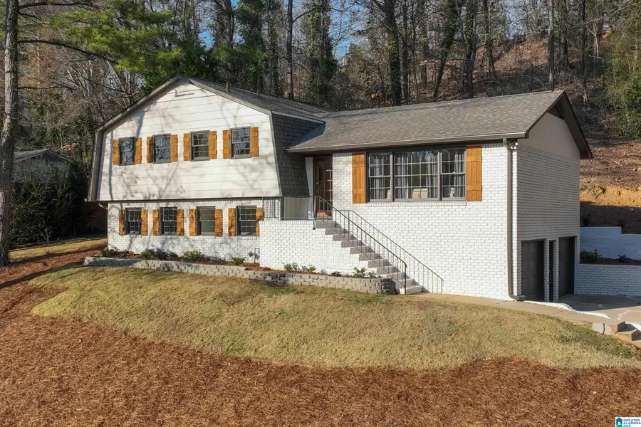 1528 BLIND BROOK LANE, Vestavia Hills, AL 35216 - #3