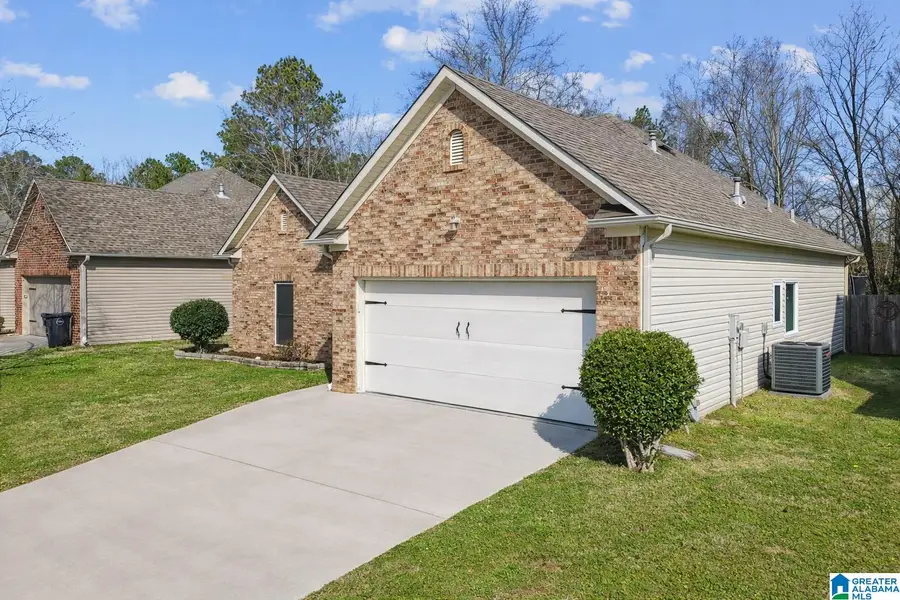 875 MERIWEATHER DRIVE, Calera, AL 35040 - #2