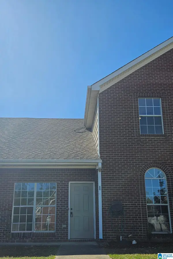 521 WATERFORD LAKE CIRCLE, Calera, AL 35040