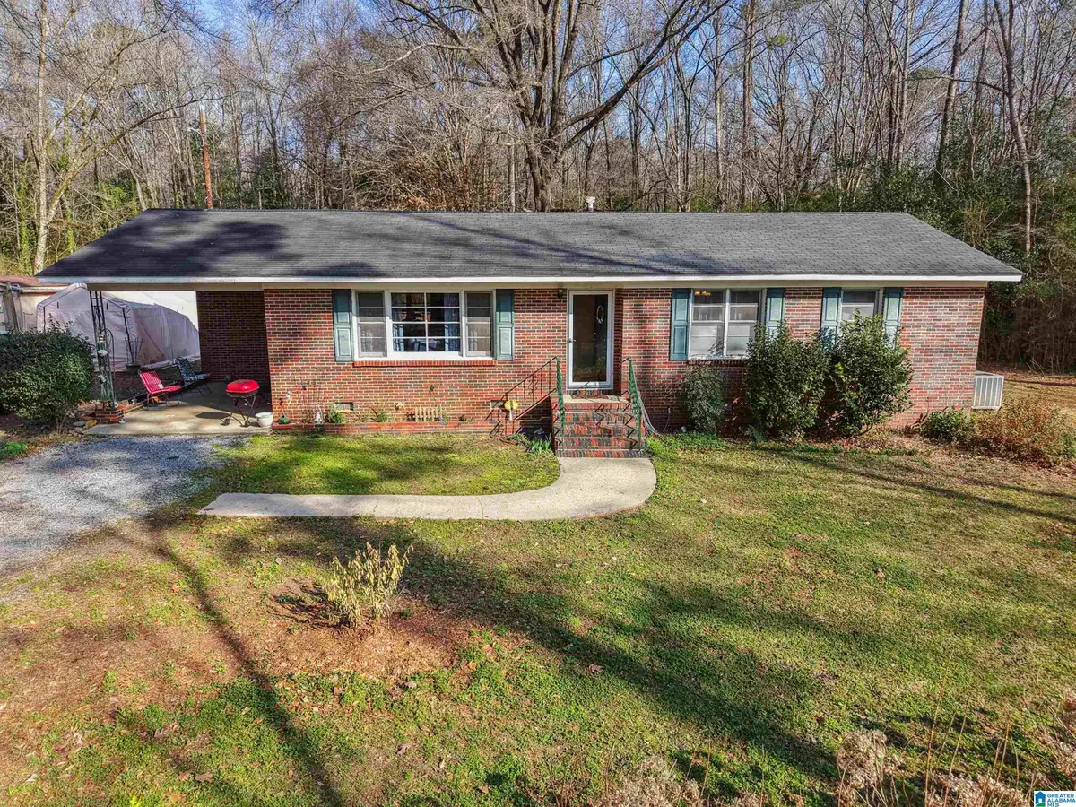 180 LAURA LANE, Sylacauga, AL 35150 - #1