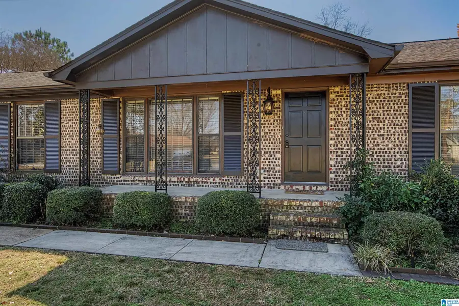 806 PETITT CIRCLE, Huntsville, AL 35802 - #2