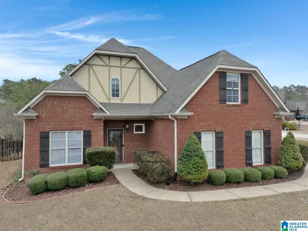 401 RIVER OAKS LANE, Helena, AL 35080