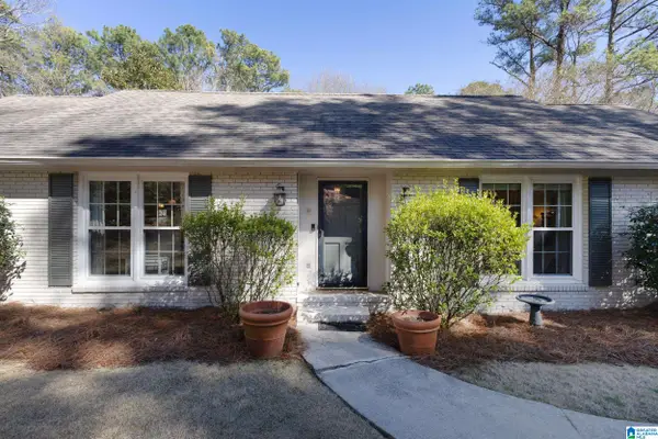 1620 KESTWICK DRIVE, Hoover, AL 35226