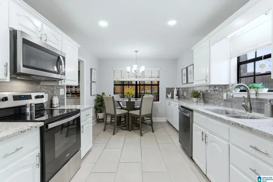 204 PORTSOUTH LANE, Alabaster, AL 35007 - #3