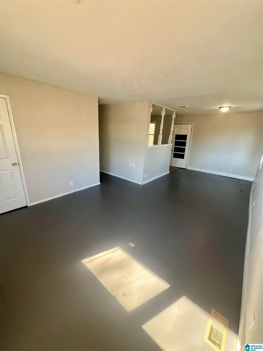 2724 LEE AVENUE SW, Birmingham, AL 35211 - #2