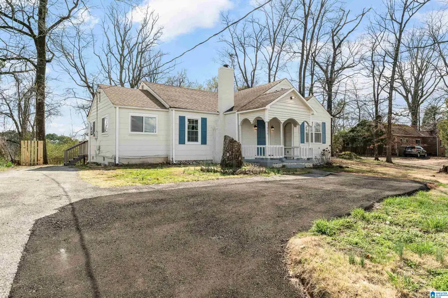 939 HILLCREST AVENUE, Birmingham, AL 35235 - #3