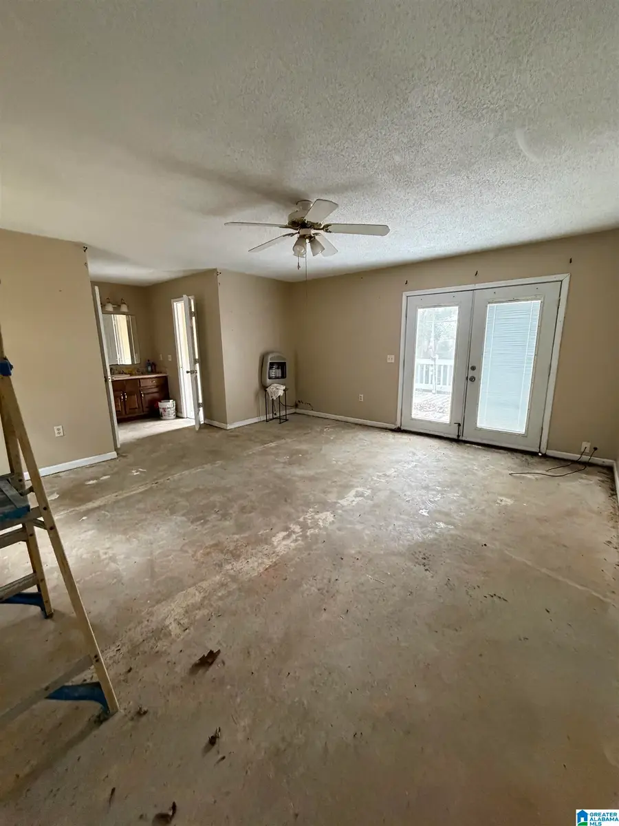 512 7TH AVENUE E, Oneonta, AL 35121 - #3