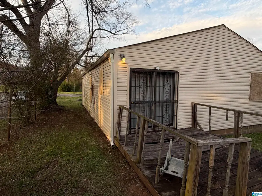 1749 50TH ST ENSLEY, Birmingham, AL 35208 - #2