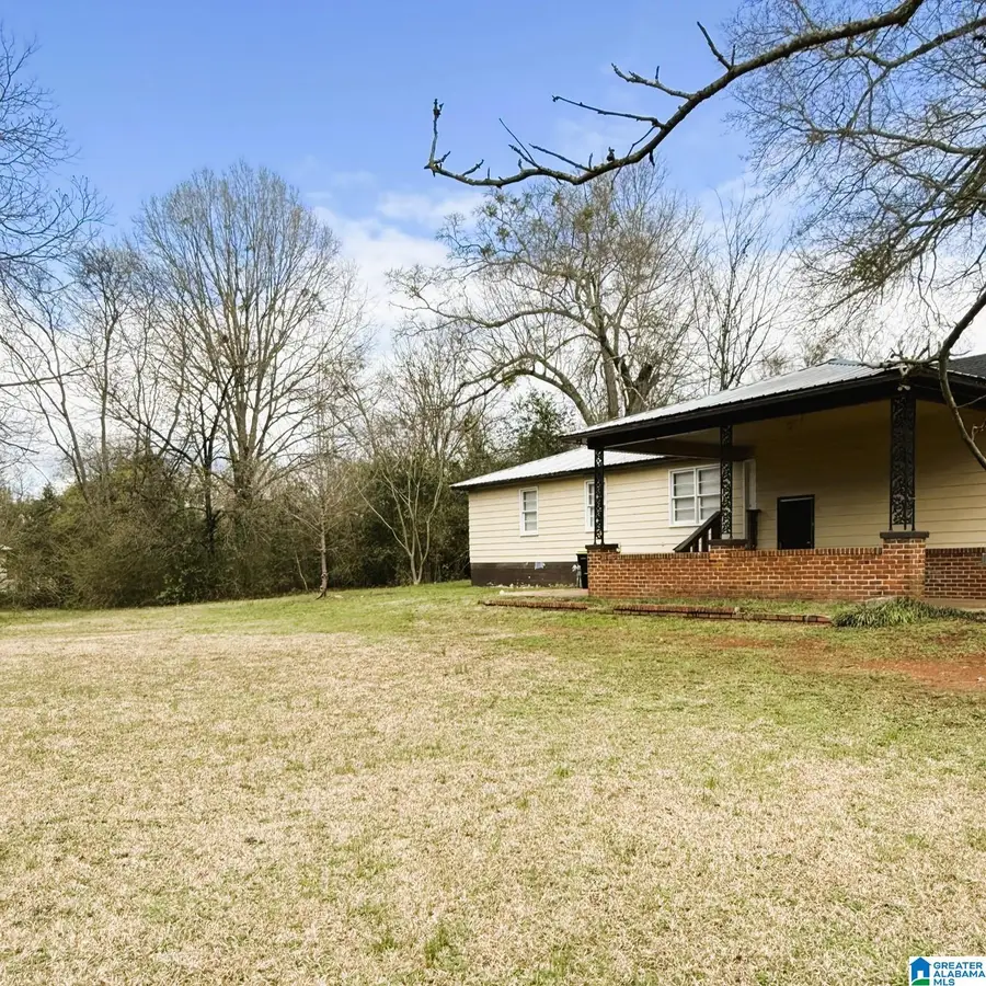 400 E 4TH STREET, Sylacauga, AL 35150 - #3