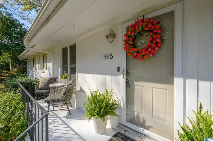 1616 CRESTHILL ROAD, Birmingham, AL 35213 - #3