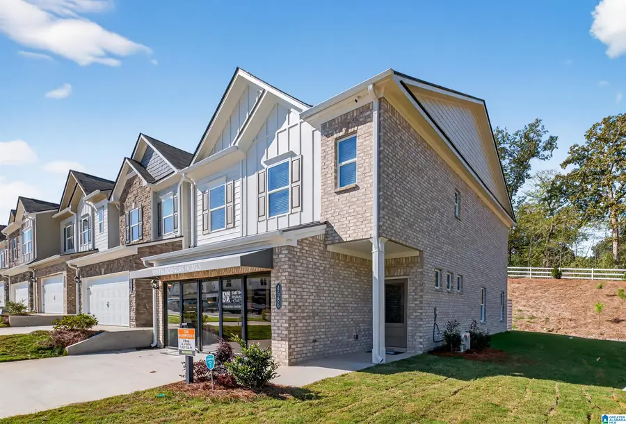 4542 VILLAGE SPRINGS SQUARE, Fultondale, AL 35068 - #3