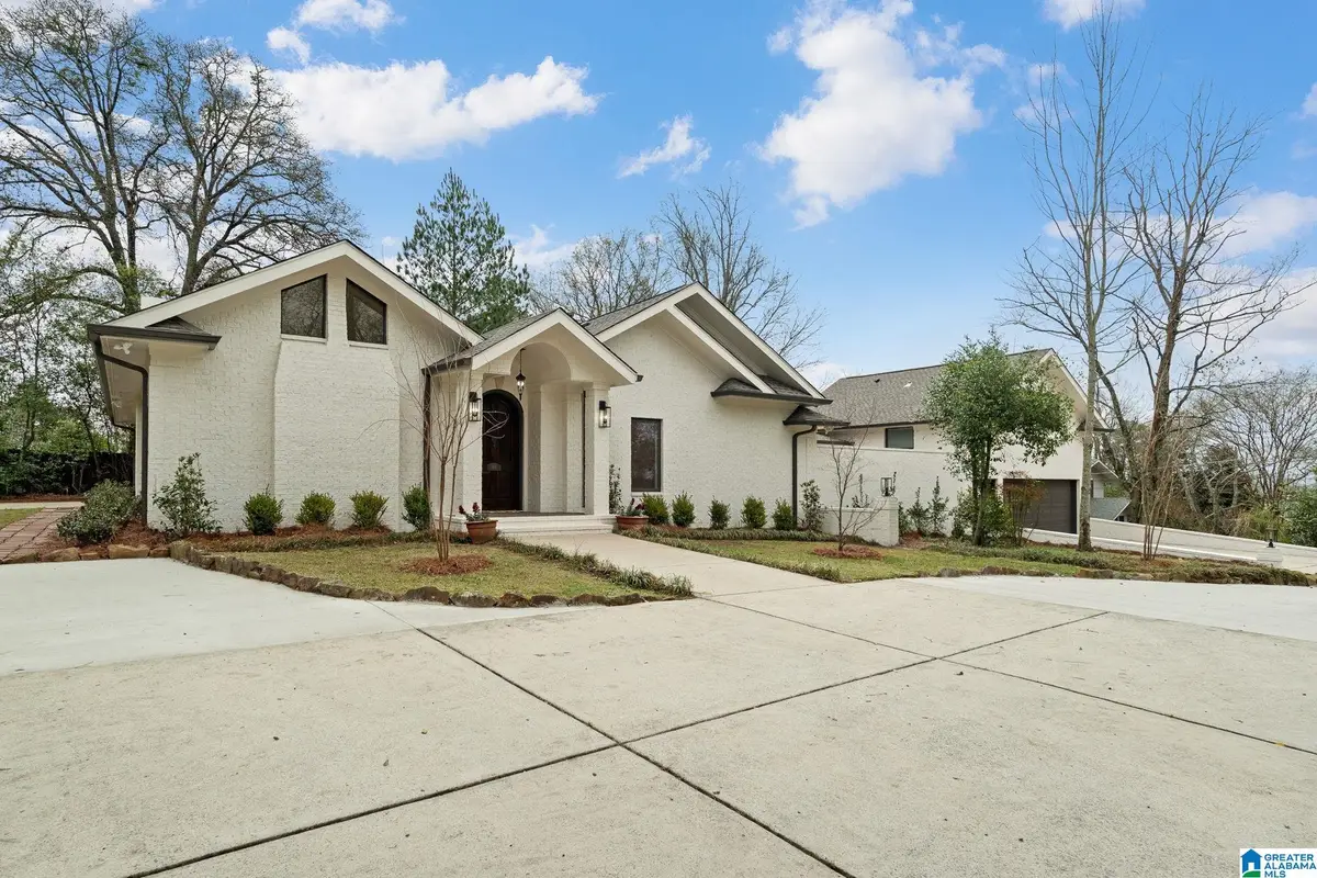 901 OAKLAWN DRIVE, Vestavia Hills, AL 35216 - #1