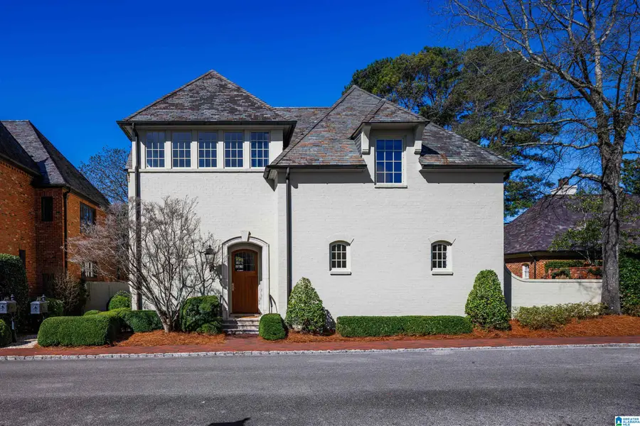 419 CLUB PLACE, Mountain Brook, AL 35223 - #2