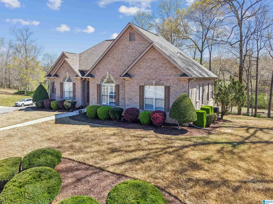 2700 OAKLEAF CIRCLE, Helena, AL 35022 - #3