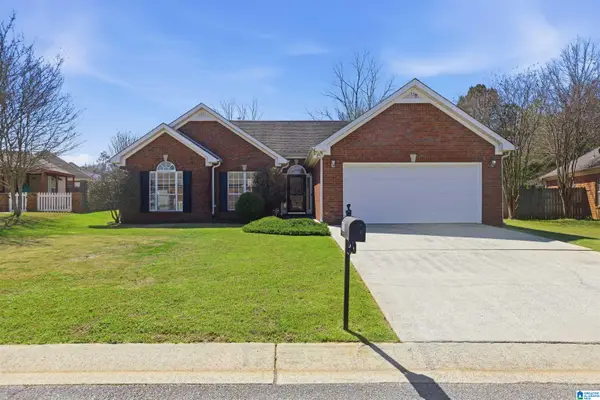 105 ABINGTON CIRCLE, Maylene, AL 35114