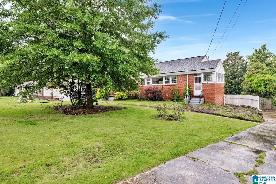 14 WINDSOR DRIVE, Tuscaloosa, AL 35404 - #2