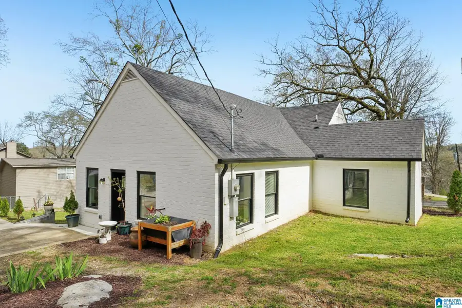 100 5TH AVENUE E, Oneonta, AL 35121 - #3