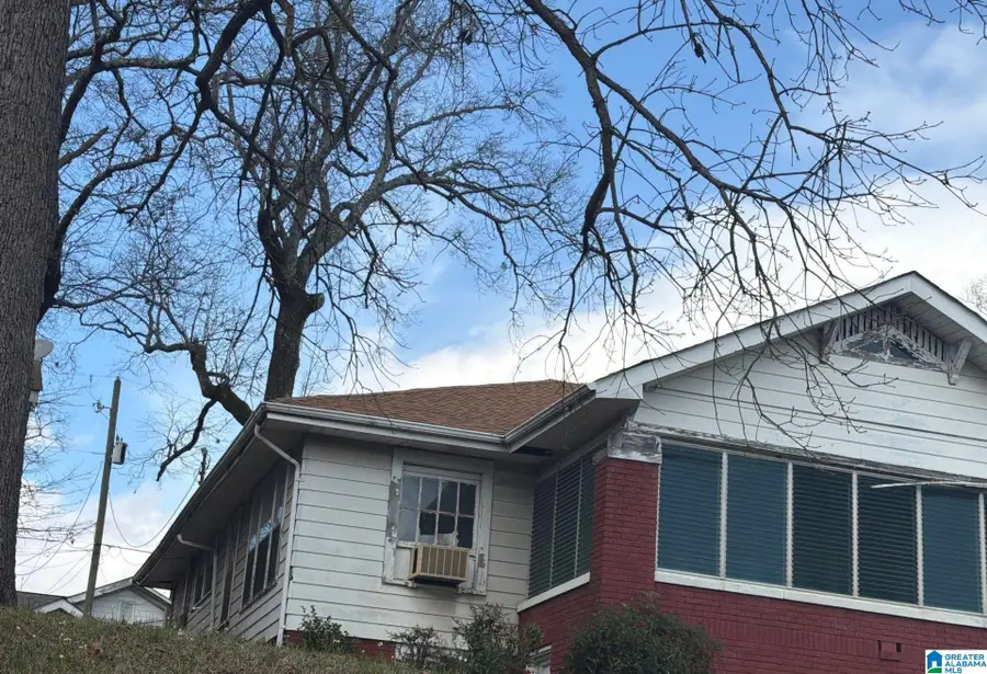 700 8TH TERRACE, Birmingham, AL 35204 - #3