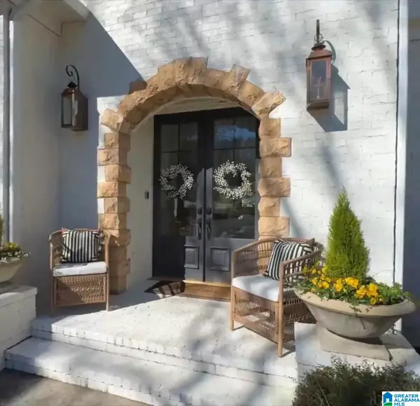 2301 LONGLEAF WAY, Vestavia hills, AL 35243