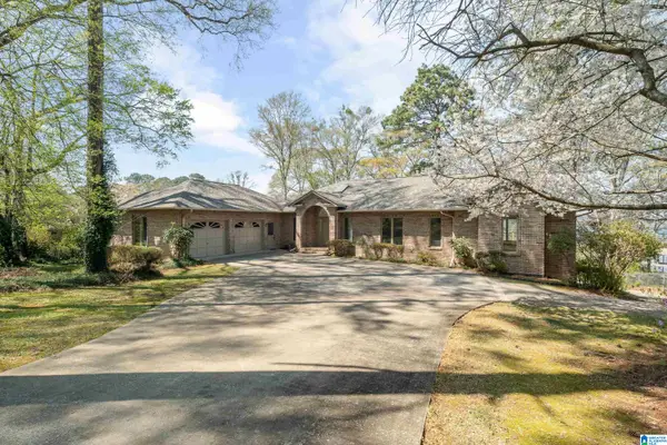 80 RIVER OAKS CIRCLE, Cropwell, AL 35054
