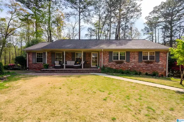 511 CREEKVIEW CIRCLE, Vestavia hills, AL 35226