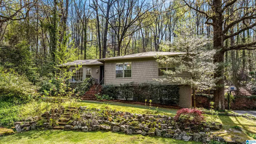 3541 OLD LEEDS COURT, Mountain Brook, AL 35213 - #3