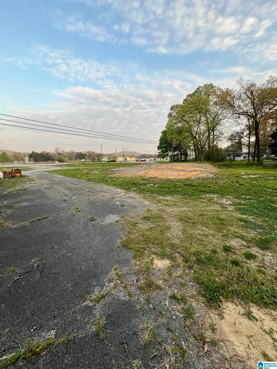 3457 PELHAM PARKWAY, Pelham, AL 35124 - #3