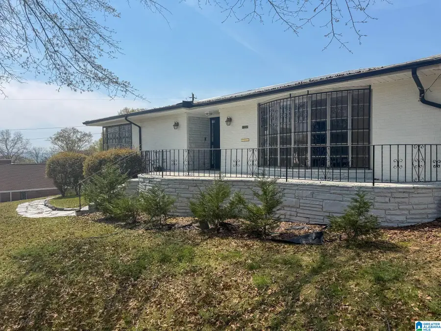 1032 CENTER STREET N, Birmingham, AL 35204 - #2