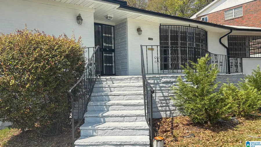 1032 CENTER STREET N, Birmingham, AL 35204 - #3