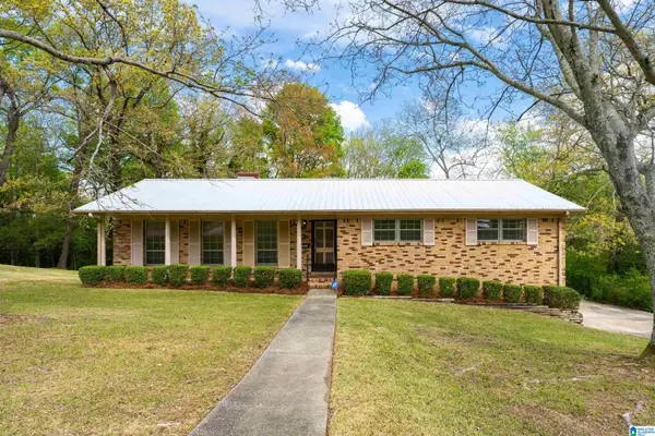 2805 2ND PLACE NW, Center point, AL 35215