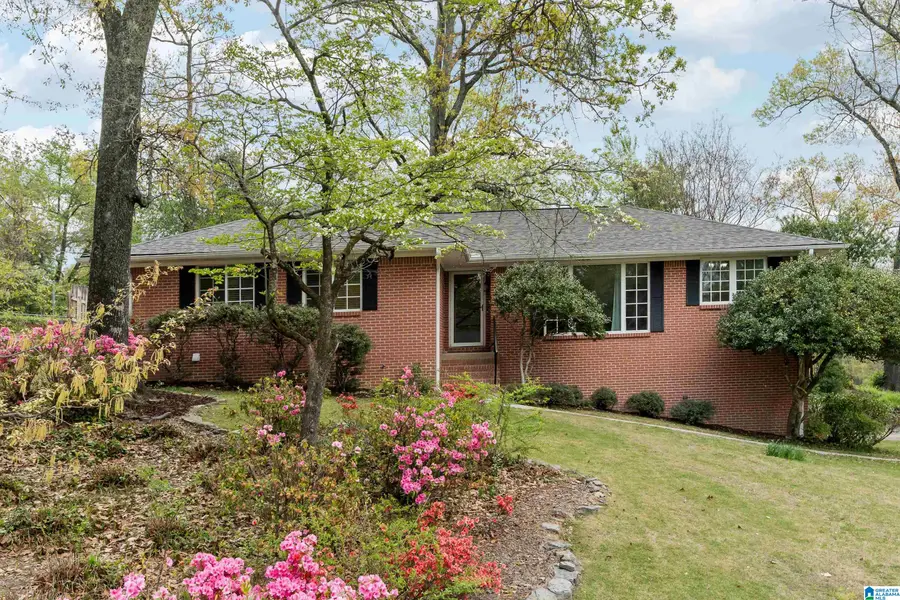 1876 GLENDMERE DRIVE, Vestavia Hills, AL 35216 - #2