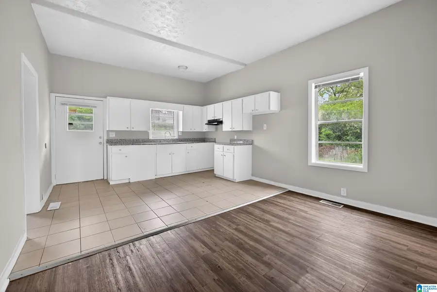 406 N NASHVILLE AVENUE, Sylacauga, AL 35150 - #2